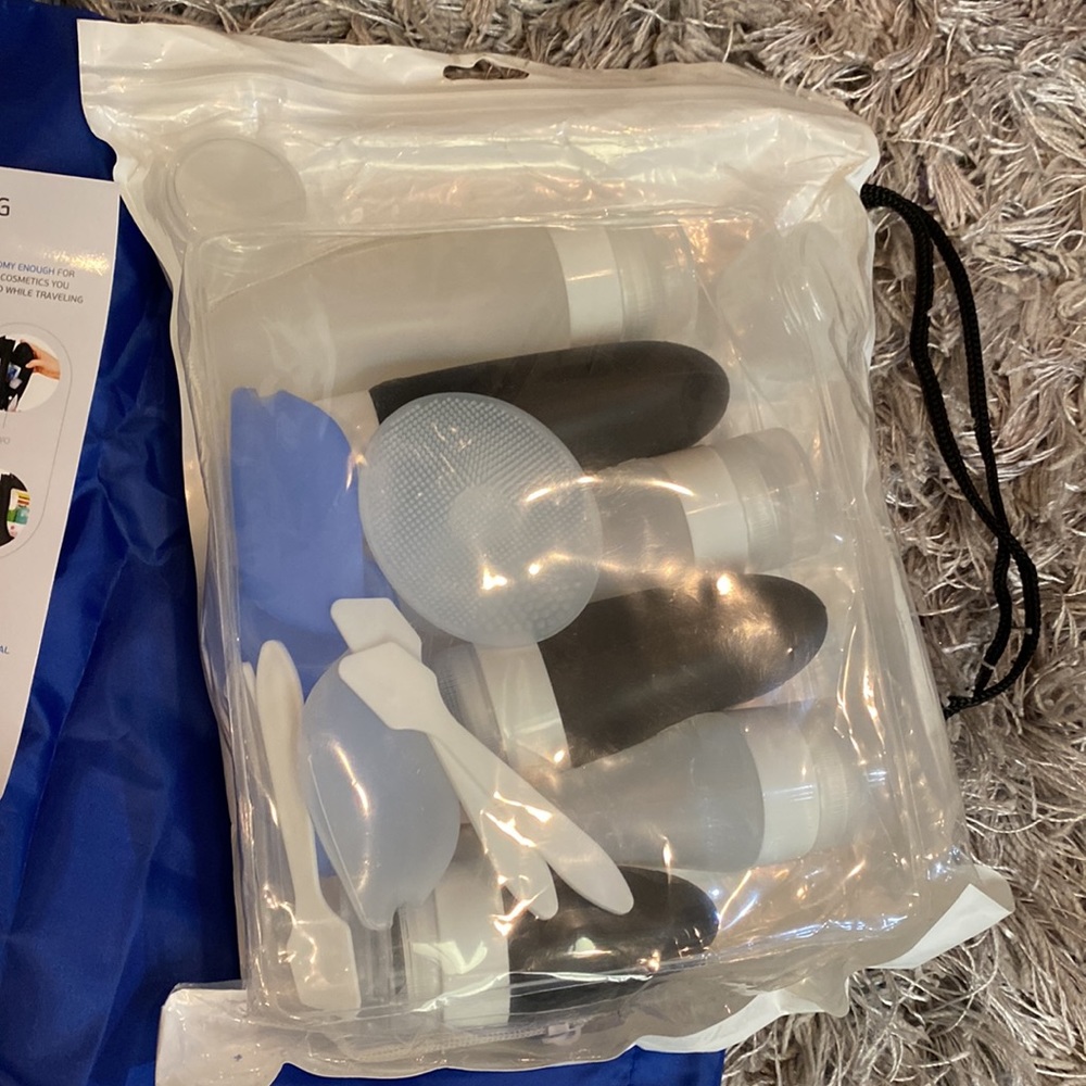 Travel bundle - Picture 3 of 11